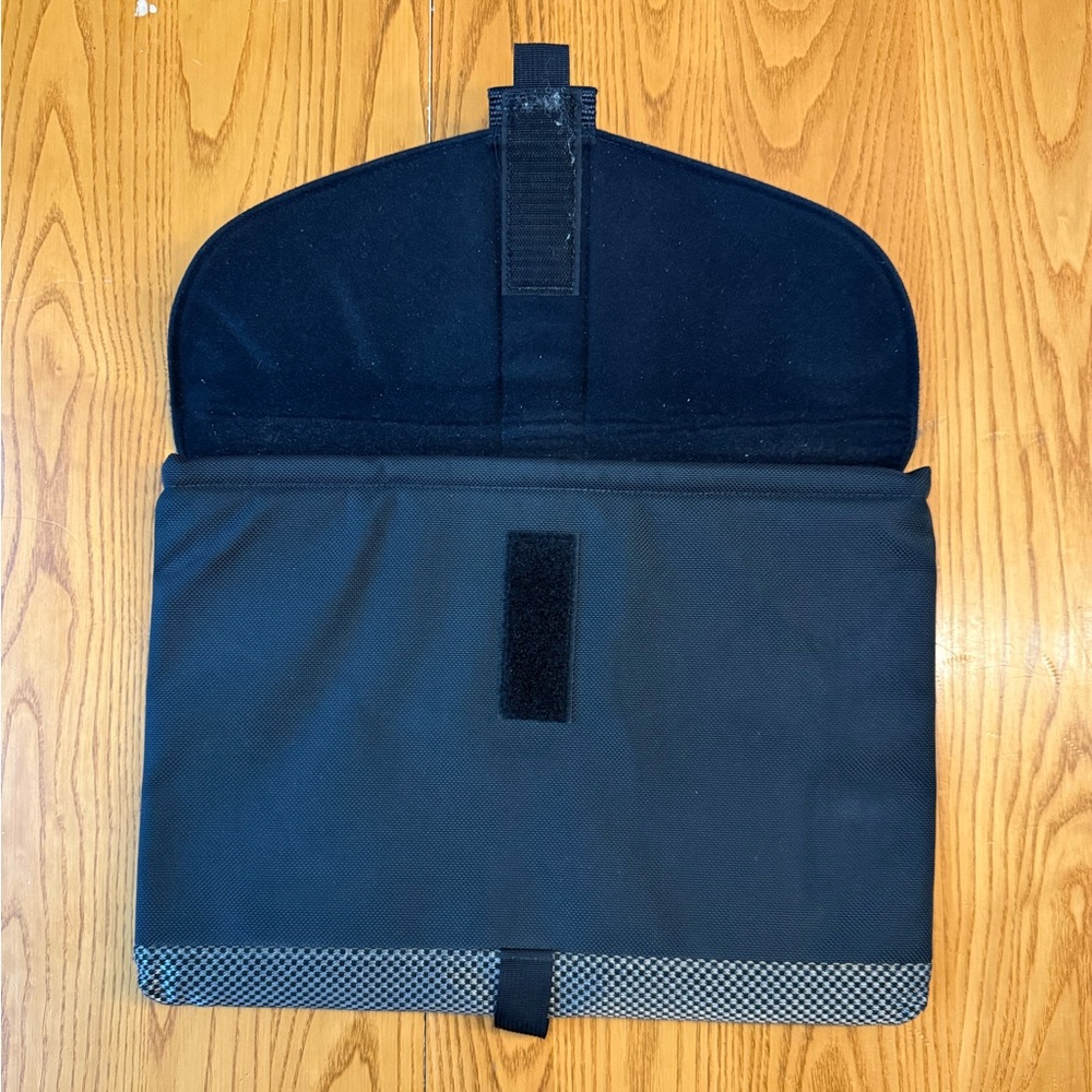Waterfield MacBook Sleevecase - Picture 2 of 5